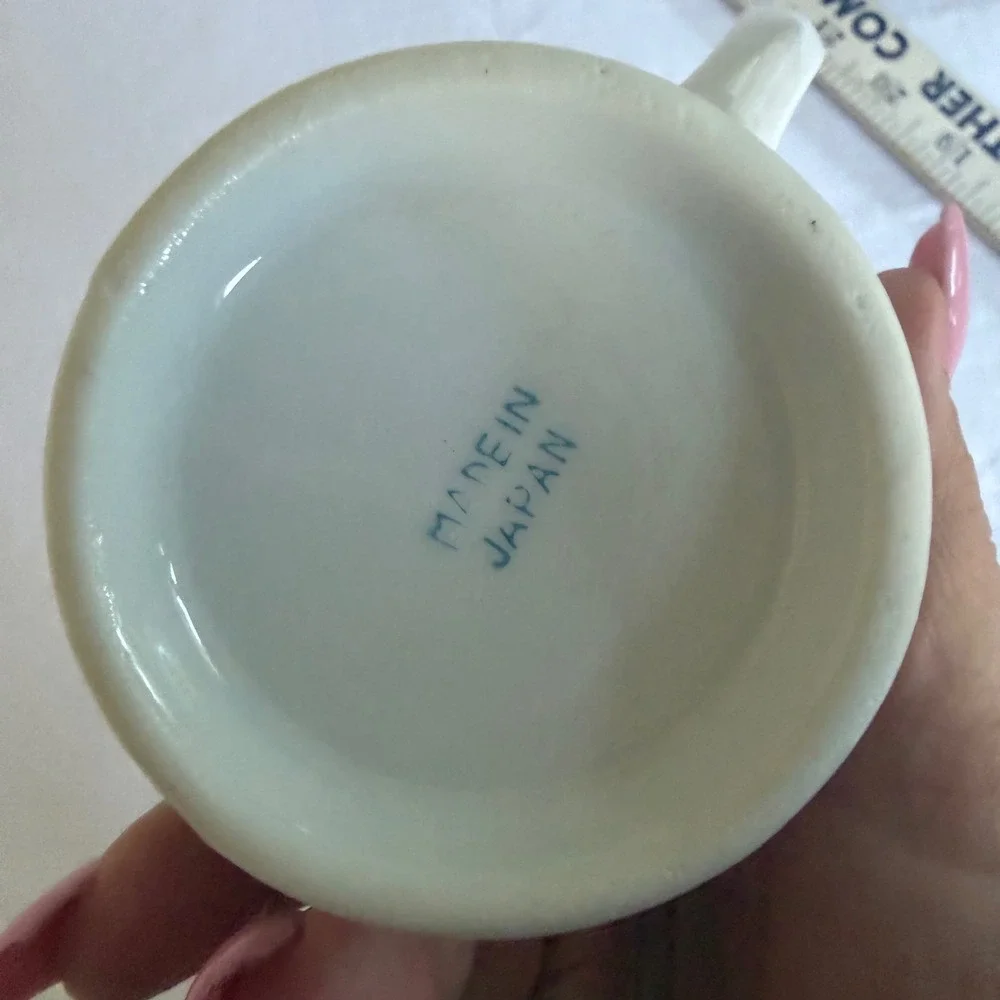 Vintage 1950's Japan White Porcelain Creamer Pink‎ Floral Rose Gold Trim Pitcher